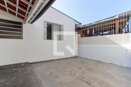 Casa à venda com 160m², 2 quartos e 1 vaga Casa à venda com 160m², 2 quartos e 1 vagaQuintal