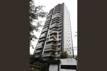 Apartamento à venda com 176m², 3 quartos e 3 vagas Apartamento à venda com 176m², 3 quartos e 3 vagasfachada