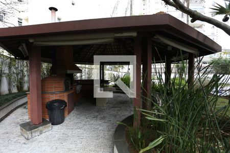 Apartamento à venda com 176m², 3 quartos e 3 vagas Apartamento à venda com 176m², 3 quartos e 3 vagasÁrea comum - Churrasqueira