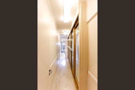 Apartamento à venda com 176m², 3 quartos e 3 vagas Apartamento à venda com 176m², 3 quartos e 3 vagasBanheiro da Suíte 2