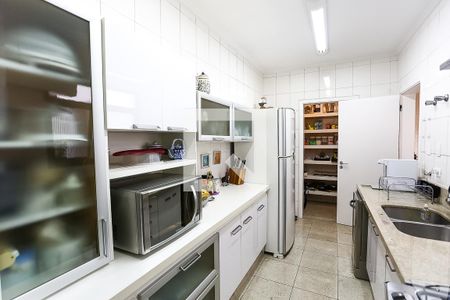 Apartamento à venda com 176m², 3 quartos e 3 vagas Apartamento à venda com 176m², 3 quartos e 3 vagasCozinha