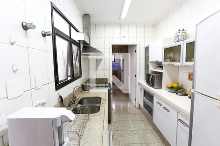 Apartamento à venda com 176m², 3 quartos e 3 vagas Apartamento à venda com 176m², 3 quartos e 3 vagasCozinha