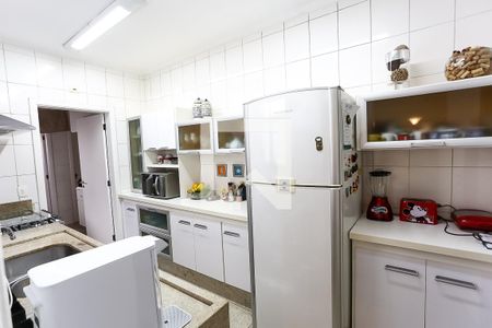 Apartamento à venda com 176m², 3 quartos e 3 vagas Apartamento à venda com 176m², 3 quartos e 3 vagasCozinha