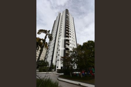 Apartamento à venda com 176m², 3 quartos e 3 vagas Apartamento à venda com 176m², 3 quartos e 3 vagasFachada