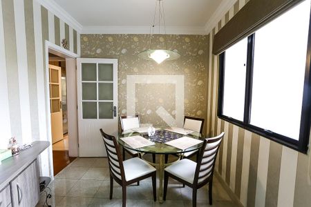 Apartamento à venda com 176m², 3 quartos e 3 vagas Apartamento à venda com 176m², 3 quartos e 3 vagasCopa