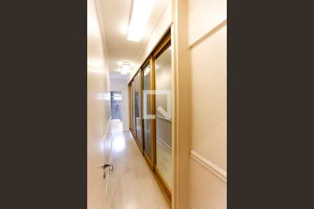 Apartamento à venda com 176m², 3 quartos e 3 vagas Apartamento à venda com 176m², 3 quartos e 3 vagasBanheiro da Suíte 2