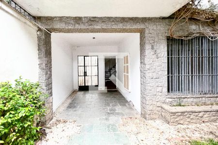 Casa para alugar com 150m², 3 quartos e 2 vagas Casa para alugar com 150m², 3 quartos e 2 vagasGaragem