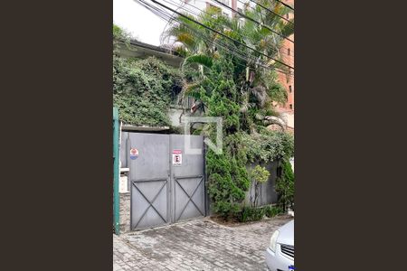 Casa para alugar com 150m², 3 quartos e 2 vagas Casa para alugar com 150m², 3 quartos e 2 vagasFachada