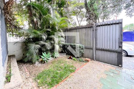 Casa para alugar com 150m², 3 quartos e 2 vagas Casa para alugar com 150m², 3 quartos e 2 vagasGaragem