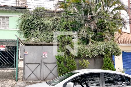Casa para alugar com 150m², 3 quartos e 2 vagas Casa para alugar com 150m², 3 quartos e 2 vagasFachada