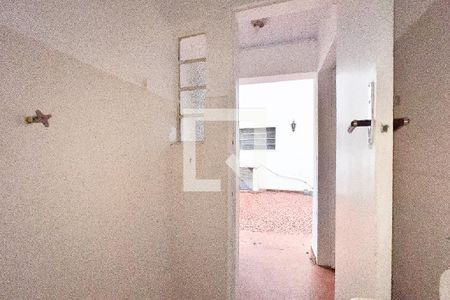 Casa para alugar com 150m², 3 quartos e 2 vagas Casa para alugar com 150m², 3 quartos e 2 vagasBanheiro de Serviço