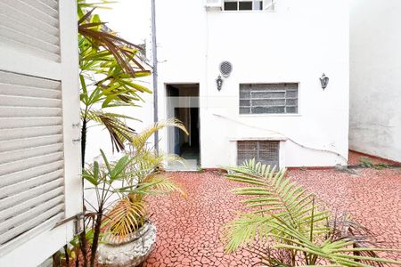 Casa para alugar com 150m², 3 quartos e 2 vagas Casa para alugar com 150m², 3 quartos e 2 vagasVista