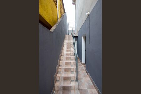 Casa para alugar com 70m², 1 quarto e sem vagaEscada de Acesso a Casa