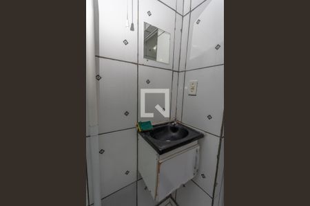 Banheiro  de kitnet/studio para alugar com 1 quarto, 20m² em Centro, Diadema