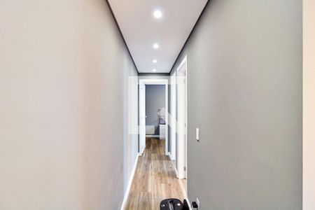 Corredor de apartamento para alugar com 2 quartos, 43m² em Vila Andrade, São Paulo