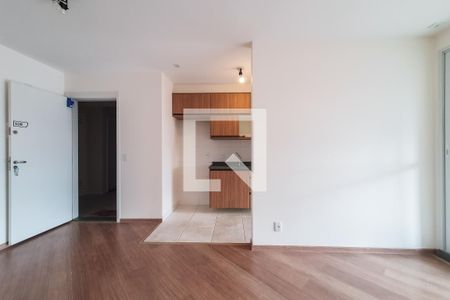 Sala de apartamento para alugar com 3 quartos, 72m² em Cambuci, São Paulo