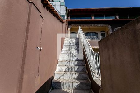 Casa à venda com 271m², 2 quartos e 1 vaga Casa à venda com 271m², 2 quartos e 1 vagaEntrada