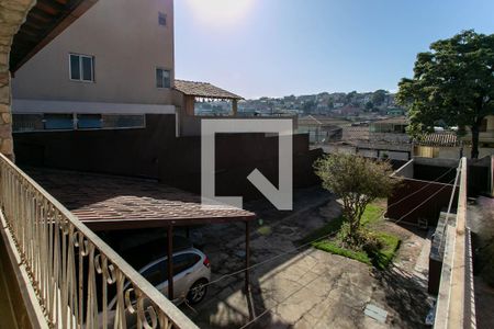 Casa à venda com 271m², 2 quartos e 1 vaga Casa à venda com 271m², 2 quartos e 1 vagaVista da Varanda