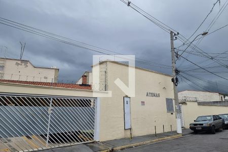 Apartamento para alugar com 45m², 2 quartos e 1 vaga Apartamento para alugar com 45m², 2 quartos e 1 vagaFachada