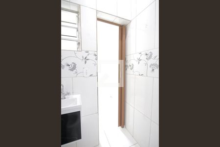 Casa para alugar com 30m², 1 quarto e sem vagaBanheiro