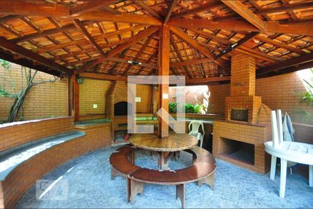 Apartamento para alugar com 250m², 3 quartos e 4 vagasÁrea comum - Churrasqueira