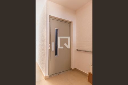 Casa de condomínio para alugar com 44m², 2 quartos e 1 vagaElevador