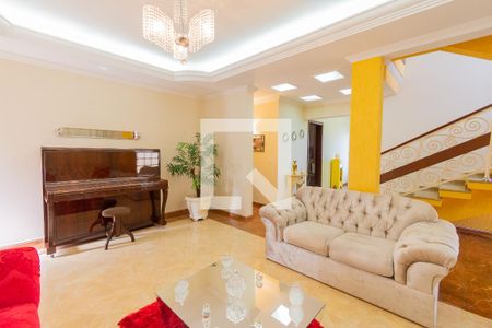 Casa à venda com 365m², 4 quartos e 10 vagasSala