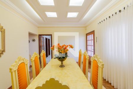Casa à venda com 365m², 4 quartos e 10 vagasSala de Jantar