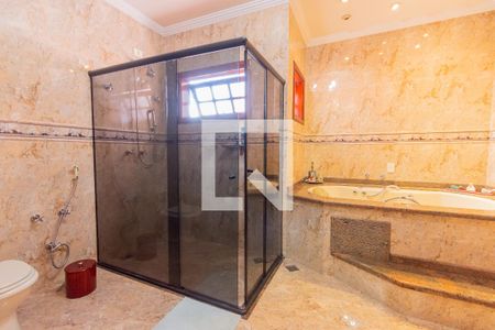 Casa à venda com 365m², 4 quartos e 10 vagasBanheiro da Suíte