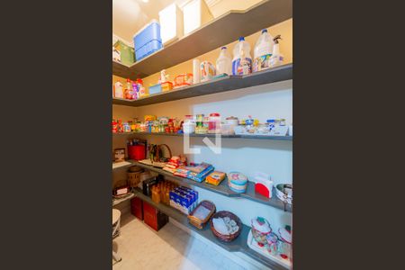 Casa à venda com 365m², 4 quartos e 10 vagasdispensa