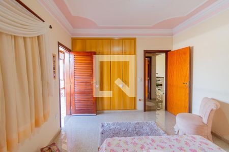 Casa à venda com 365m², 4 quartos e 10 vagasQuarto 2