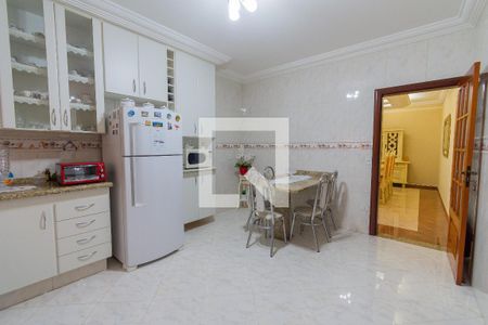 Casa à venda com 365m², 4 quartos e 10 vagasCozinha