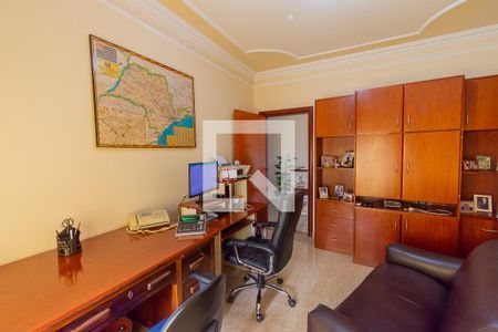 Casa à venda com 365m², 4 quartos e 10 vagasQuarto 3