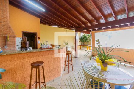 Casa à venda com 365m², 4 quartos e 10 vagasÁrea comum - Churrasqueira