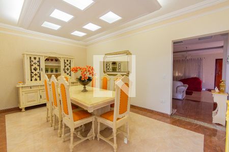 Casa à venda com 365m², 4 quartos e 10 vagasSala de Jantar