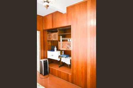 Suíte 1 de casa para alugar com 4 quartos, 230m² em Vila Mazzei, São Paulo