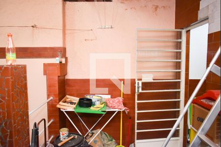 Casa à venda com 230m², 4 quartos e sem vaga Casa à venda com 230m², 4 quartos e sem vagaLavanderia