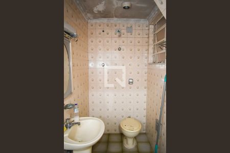 Casa à venda com 230m², 4 quartos e sem vaga Casa à venda com 230m², 4 quartos e sem vagaBanheiro da Suíte 2