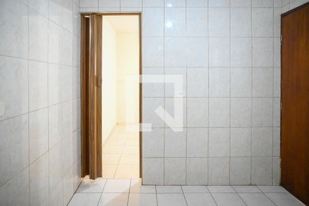 Sala/Cozinha de casa para alugar com 1 quarto, 35m² em Vila Brasílio Machado, São Paulo