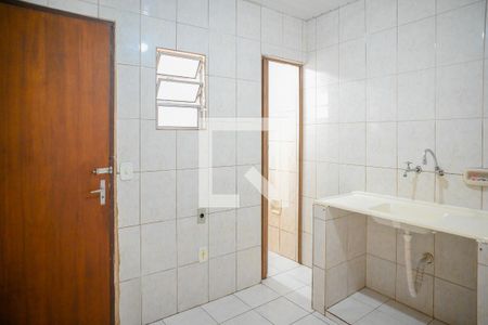Sala/Cozinha de casa para alugar com 1 quarto, 35m² em Vila Brasílio Machado, São Paulo