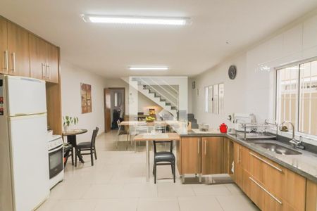 Casa à venda com 230m², 3 quartos e 4 vagas Casa à venda com 230m², 3 quartos e 4 vagasCozinha