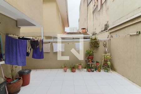 Casa à venda com 230m², 3 quartos e 4 vagas Casa à venda com 230m², 3 quartos e 4 vagasLavanderia / Churrasqueira