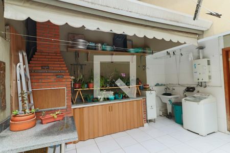 Casa à venda com 230m², 3 quartos e 4 vagas Casa à venda com 230m², 3 quartos e 4 vagasLavanderia / Churrasqueira