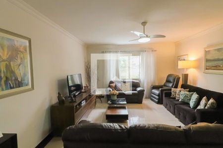 Sala de casa à venda com 3 quartos, 230m² em Jardim das Vertentes, São Paulo