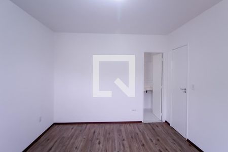 Casa à venda com 280m², 3 quartos e 4 vagas Casa à venda com 280m², 3 quartos e 4 vagasSuite