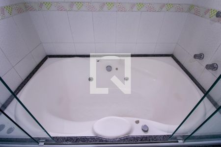 Casa à venda com 280m², 3 quartos e 4 vagas Casa à venda com 280m², 3 quartos e 4 vagasBanheiro 2