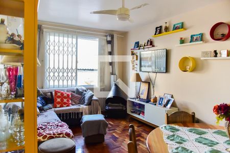Sala de apartamento à venda com 2 quartos, 76m² em Passo da Areia, Porto Alegre