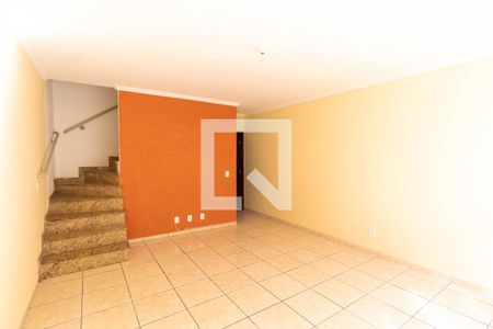 Casa de condomínio para alugar com 154m², 3 quartos e 2 vagasSala