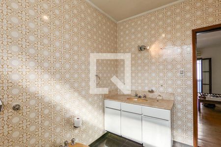 Casa à venda com 270m², 3 quartos e 4 vagasBanheiro da Suíte