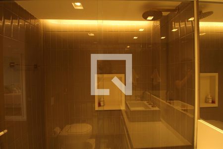 Apartamento à venda com 385m², 5 quartos e 4 vagasBanheiro - Suíte 1